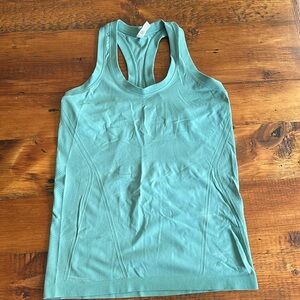 Athleta Momentum Seamless tank
